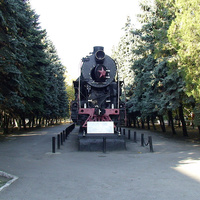 Аллея между ДК и парком железнодорожников. 2007 г.