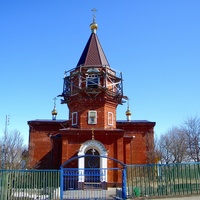 Храм архангела Михаила в селе Теплый Колодезь