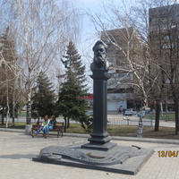 Памятник Алчевскому