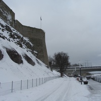 Peterburi maantee, Нарва