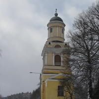 Холлола,  колокольня  и  храм святой Марии