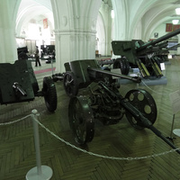 Музей артиллерии, инженерных войск и войск связи. Зал артиллерии в годы Великой Отечественной войны.