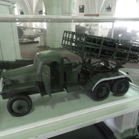 Музей артиллерии, инженерных войск и войск связи. Зал артиллерии в годы Великой Отечественной войны.