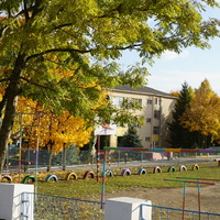 Школьный двор.