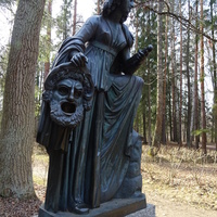 Скульптура "Мельпомена"