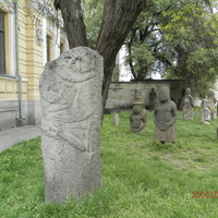Исторический музей им. Яворницкого.Половецкие каменные изваяния.
