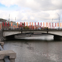 Канал реки Москва, Шлюзовая набережная