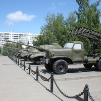 Белгород. Военная техника у Музея-диорамы.