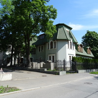 Боковая аллея, дом 9