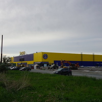 Строительство магазина на проспекте Ленина.