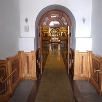 В коридоре кафедрального собора