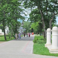 В музее - усадьбе дворян Леонтьевых в Воронино.