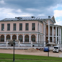 Усадьба Дубровицы, дворец