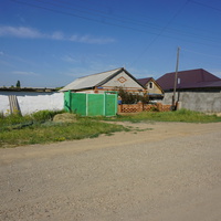 На улице Братской.