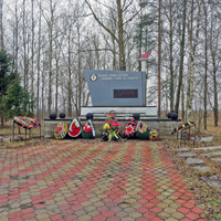 Братская могила ополченцев Балтийского судостроительного завода