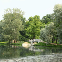 Дворцовый парк. Белое озеро.