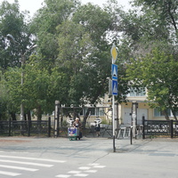 Вход на территорию Поликлиники.