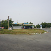 На объездной дороге.