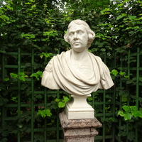 Летний сад. Скульптура "Вельможа".