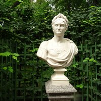 Летний сад. Скульптура "Нерон".