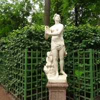 Летний сад. Скульптура "Юность".