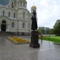 Памятник адмиралу Ушакову