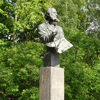 Памятник Айвазовскому