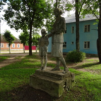 Памятник Учителю