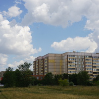 На улице Орской.