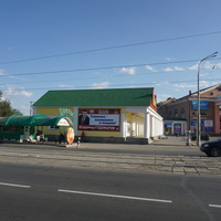 На площади Шевченко.