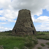 Руины старинной мельницы