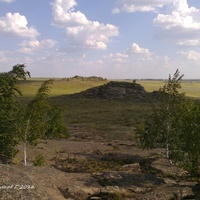 Степь Карабутака, Оренбургская область, скалы.