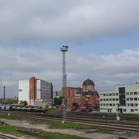 Вид на Нарву с пешеходного моста