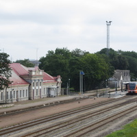 Вид на ж/д вокзал Нарвы