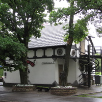 S. Lavretsovi, Нарва