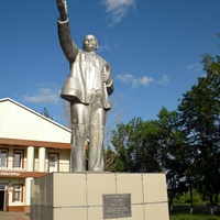 Памятник В.И.Ленину в селе Николаевка