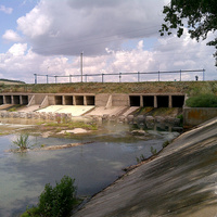 плотина Кашарского водохранилища