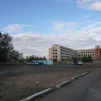 На улице Андреева.