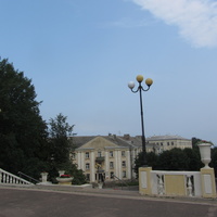 Городская лестница и центральная площадь