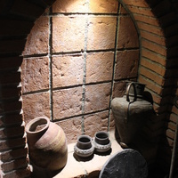 Кварели. Винный тоннель "Хареба". Музей.