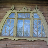 окна бывшей дачи адмирала  Прибыткова