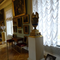 В залах Павловского дворца