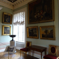 В залах Павловского дворца