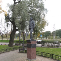 Памятник первому русскому летчику Михаилу Никифоровичу Ефимову