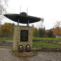 Памятник Первой подводной лодке