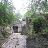 Тойла. Ору-парк. Грот Серебряный источник