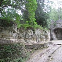 Тойла. Ору-парк. Грот Серебряный источник