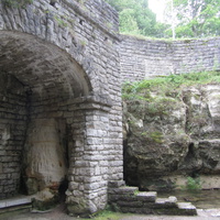 Тойла. Ору-парк. Грот Серебряный источник