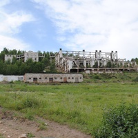 Развалины бывшей горнообогатительной фабрики.