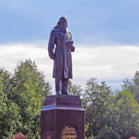 Памятник М. Е. Салтыкову-Щеднину